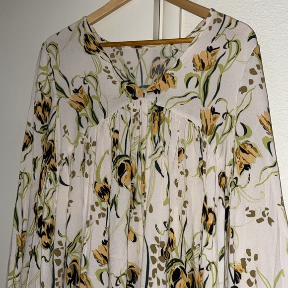 Free People Bella Floral Tunic Top Long Sleeve V Neck Ivory‎ Yellow Size Small - Picture 8 of 9